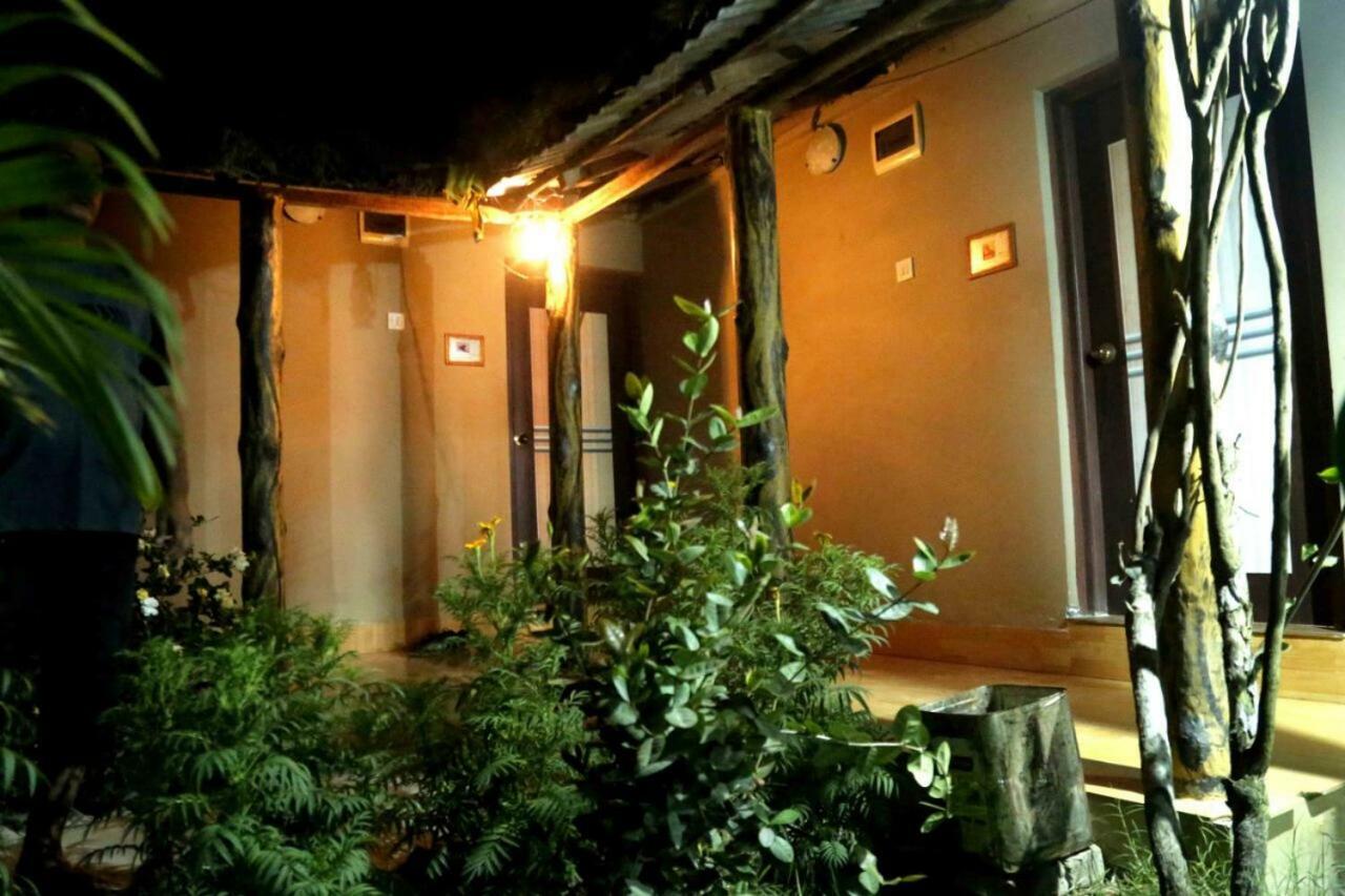 Solitary Nook Gosaba Exterior photo